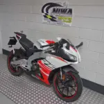 Nieuwe Aprilia RS 125 sport met 124cc motor uit 2026 bij NIWA Motoren