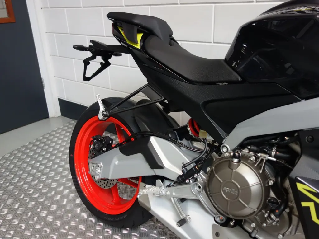 Nieuwe Aprilia RS 660 supersport met 660cc motor uit 2026 bij NIWA Motoren