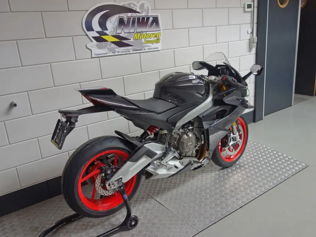 Nieuwe Aprilia RS 660 supersport met 660cc motor uit 2026 bij NIWA Motoren