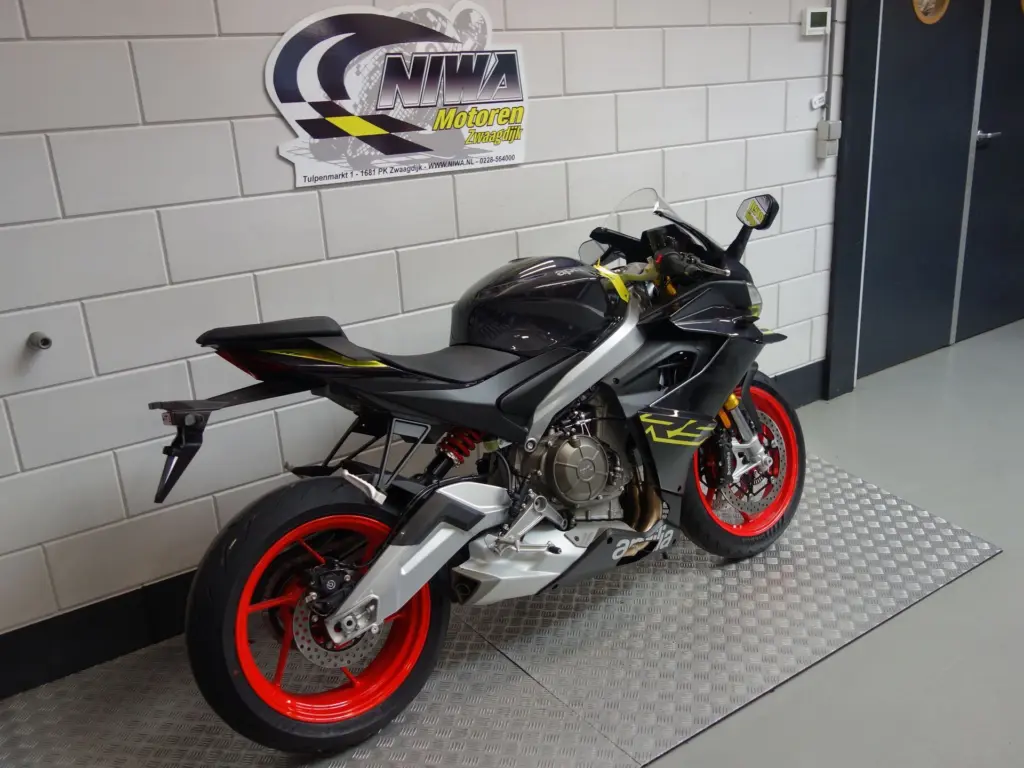 Nieuwe Aprilia RS 660 supersport met 660cc motor uit 2026 bij NIWA Motoren