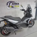 Nieuwe Aprilia SR GT motorscooter met 400cc motor uit 2026 bij NIWA Motoren