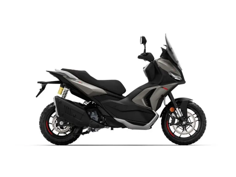 Nieuwe Aprilia SR GT motorscooter met 400cc motor uit 2026 bij NIWA Motoren