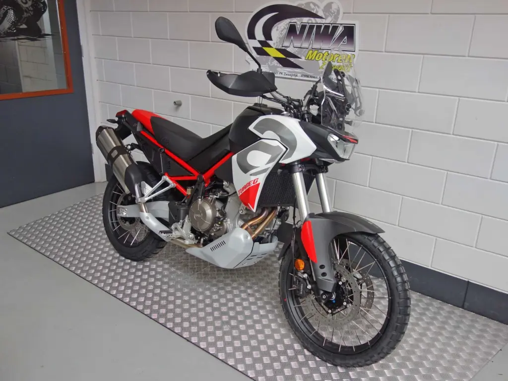 Nieuwe Aprilia Tuareg overig met cc motor uit 2026 bij NIWA Motoren
