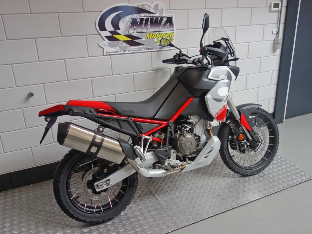 Nieuwe Aprilia Tuareg overig met cc motor uit 2026 bij NIWA Motoren