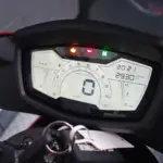 Gebruikte Aprilia Tuono 125 sport met 124cc motor uit 2025 bij NIWA Motoren