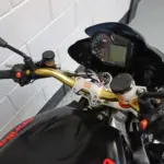 Gebruikte Aprilia Tuono naked bike met 998cc motor uit 2008 bij NIWA Motoren