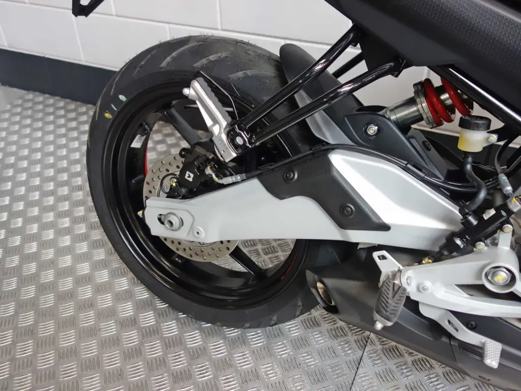 Nieuwe Aprilia Tuono naked bike met 457cc motor uit 2026 bij NIWA Motoren