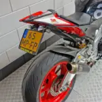 Gebruikte Aprilia Tuono V4 naked bike met 1077cc motor uit 2016 bij NIWA Motoren