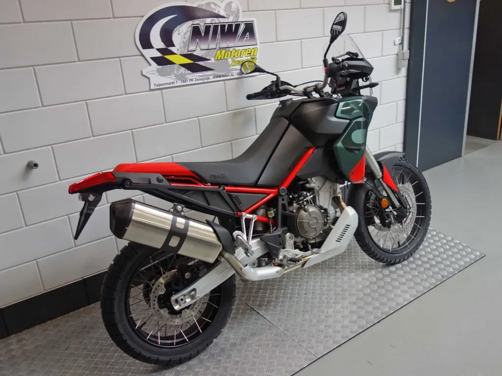 Nieuwe Aprilia Tuareg tour met 659cc motor uit 2026 bij NIWA Motoren