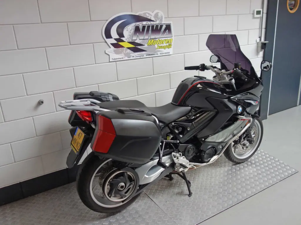 Gebruikte BMW F 800 GT tour met 798cc motor uit 2017 bij NIWA Motoren