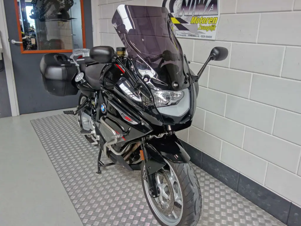 Gebruikte BMW F 800 GT tour met 798cc motor uit 2017 bij NIWA Motoren