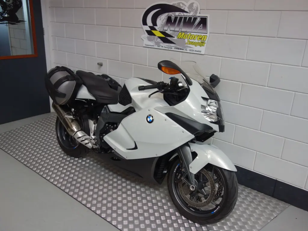 Gebruikte BMW K 1300 S sport met 1293cc motor uit 2009 bij NIWA Motoren