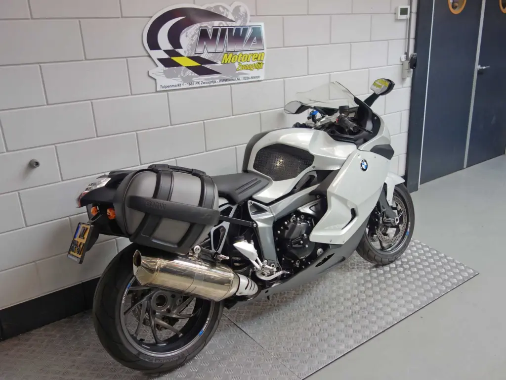 Gebruikte BMW K 1300 S sport met 1293cc motor uit 2009 bij NIWA Motoren