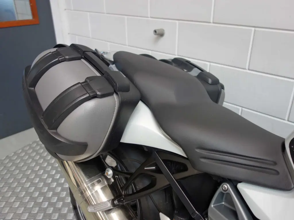 Gebruikte BMW K 1300 S sport met 1293cc motor uit 2009 bij NIWA Motoren