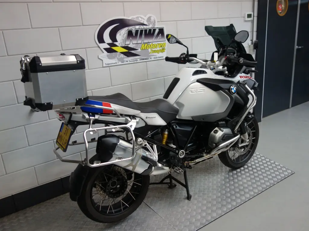 Gebruikte BMW R 1200 GS Adventure overig met 1170cc motor uit 2016 bij NIWA Motoren