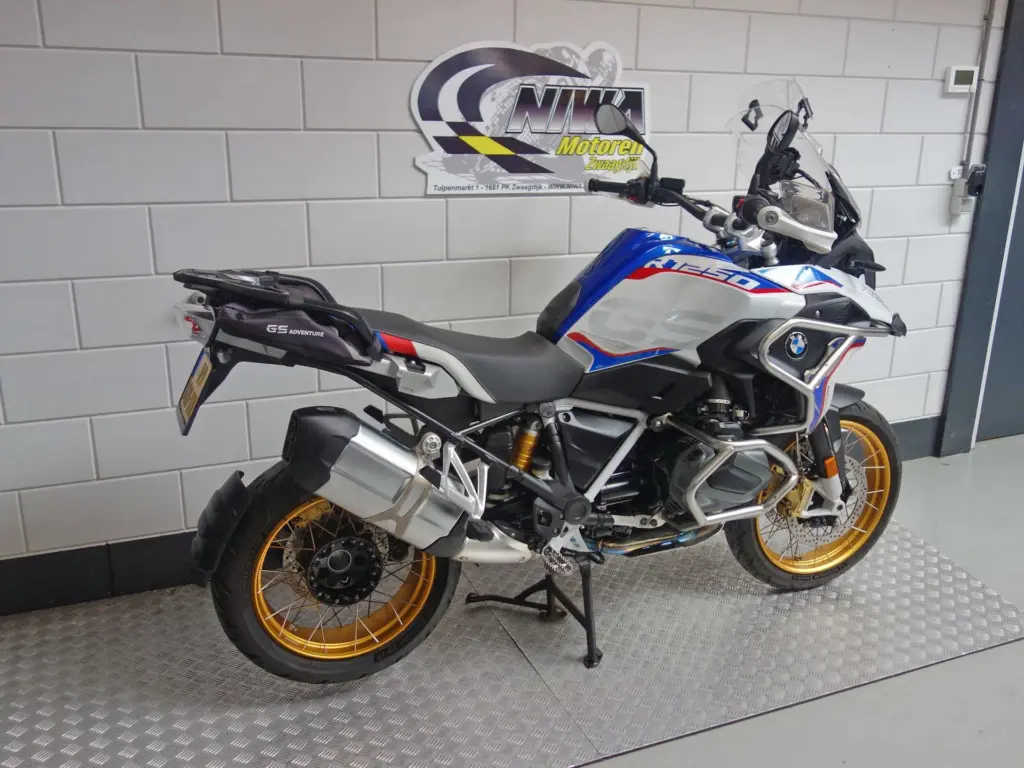 Gebruikte BMW R 1250 GS tour met 1254cc motor uit 2020 bij NIWA Motoren