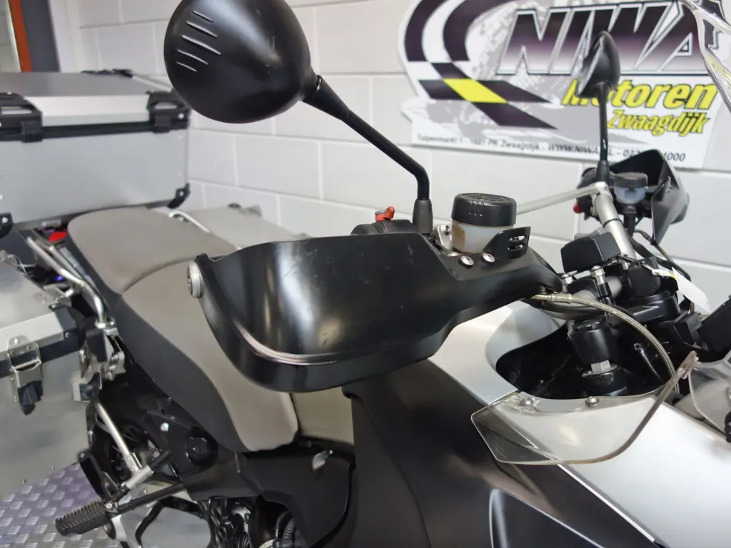 Gebruikte BMW R 1200 GS Adventure tour met 1170cc motor uit 2007 bij NIWA Motoren