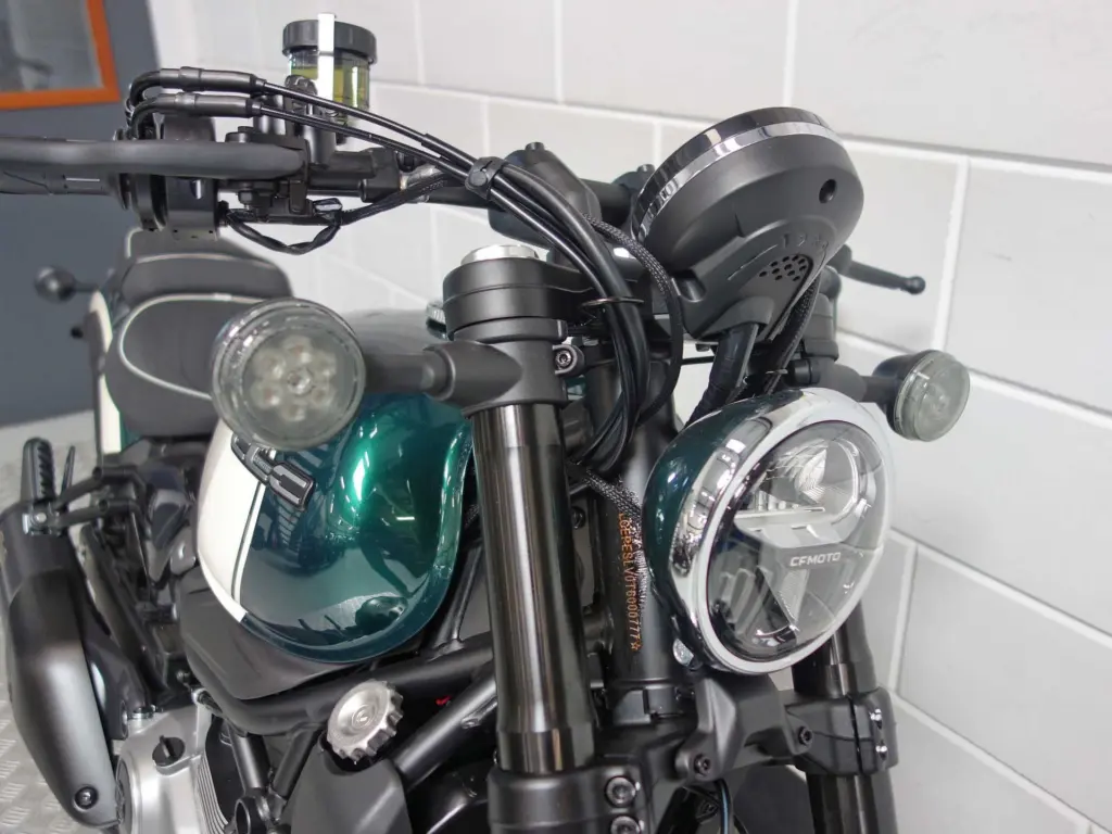 Nieuwe CFMOTO 450 CL-C naked bike met 449cc motor uit 2026 bij NIWA Motoren