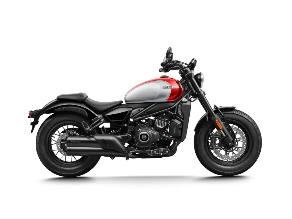 Nieuwe CFMOTO 450 CL-C naked bike met 449cc motor uit 2026 bij NIWA Motoren