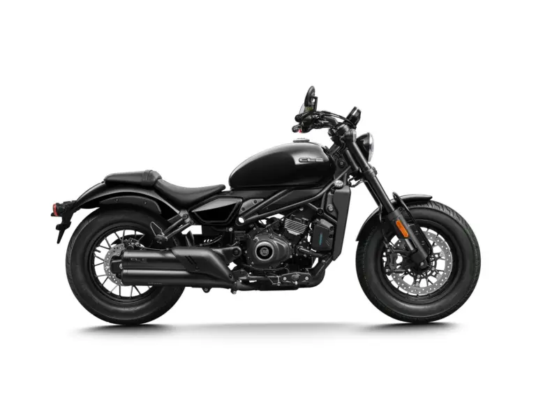 Nieuwe CFMOTO 450 CL-C naked bike met 449cc motor uit 2026 bij NIWA Motoren