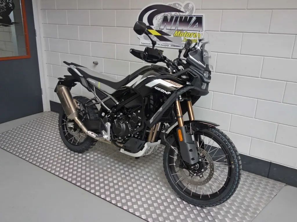 Nieuwe CFMOTO 450 MT tour met 450cc motor uit 2026 bij NIWA Motoren