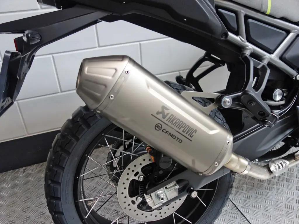 Nieuwe CFMOTO 450 MT tour met 450cc motor uit 2026 bij NIWA Motoren