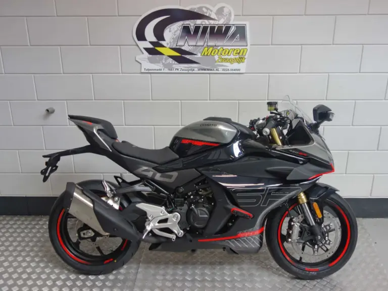 Nieuwe CFMOTO 675 SR supersport met cc motor uit 2026 bij NIWA Motoren