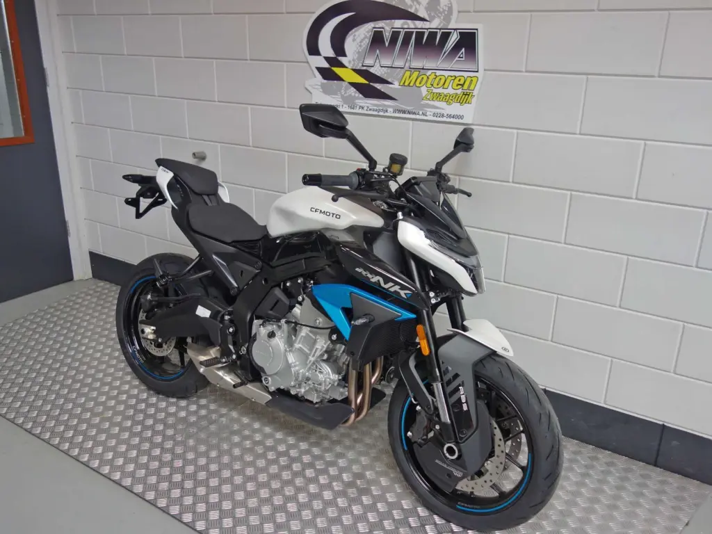 Nieuwe CFMOTO 675 NK naked bike met cc motor uit 2026 bij NIWA Motoren