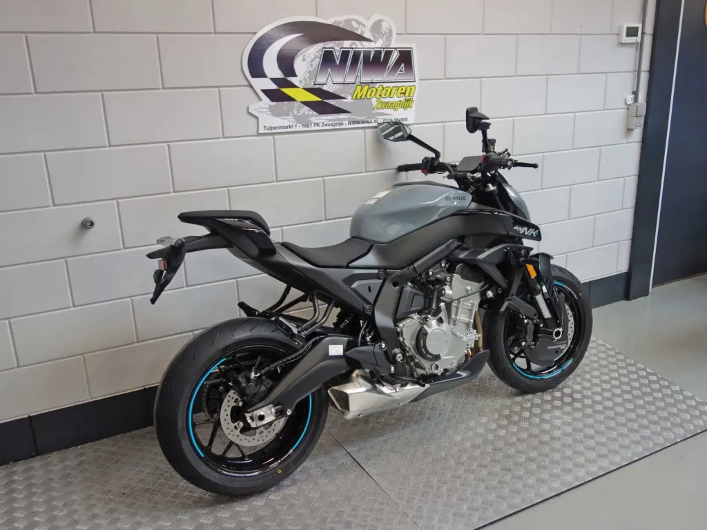 Nieuwe CFMOTO 675 NK naked bike met cc motor uit 2026 bij NIWA Motoren