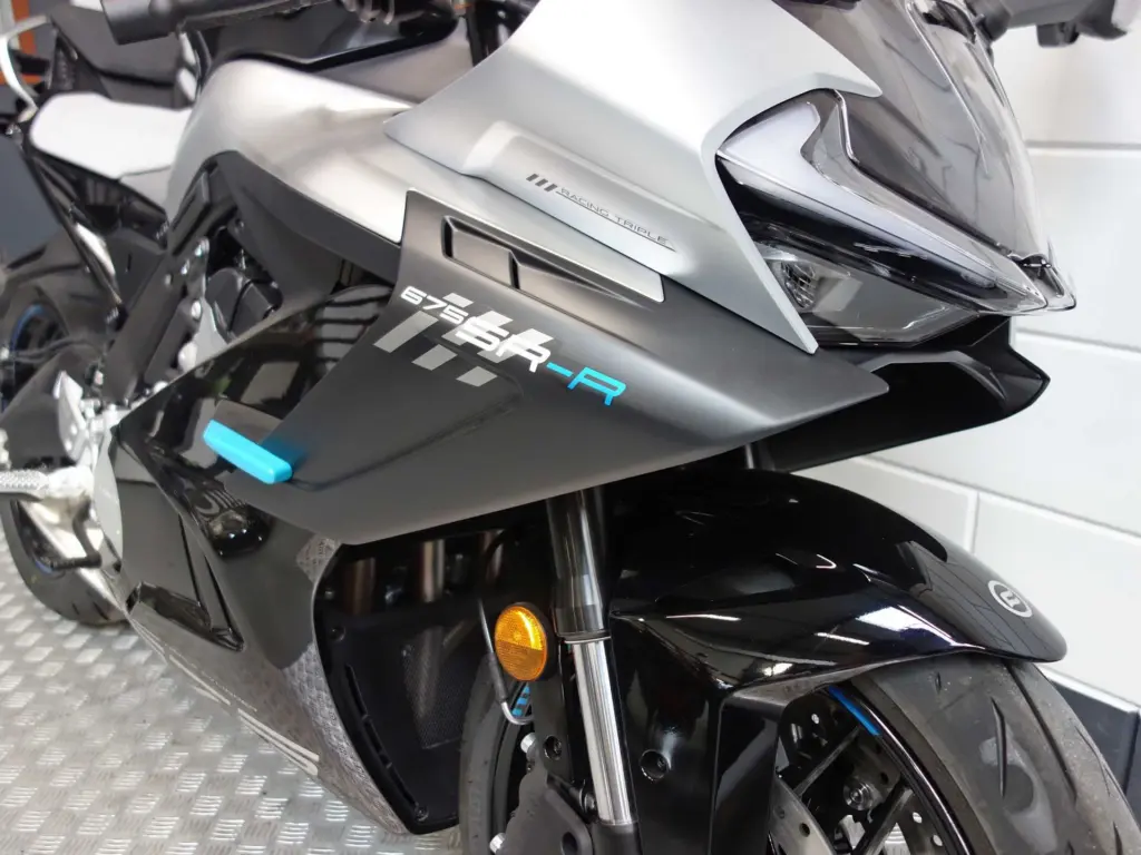 Nieuwe CFMOTO 675 SR supersport met cc motor uit 2026 bij NIWA Motoren