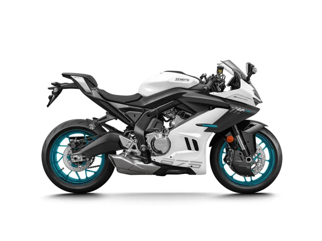 Nieuwe CFMOTO 675 SR supersport met cc motor uit 2026 bij NIWA Motoren