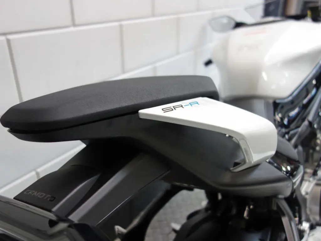Nieuwe CFMOTO 675 SR supersport met cc motor uit 2026 bij NIWA Motoren