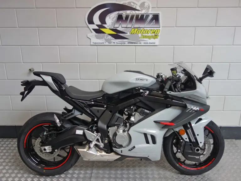 Nieuwe CFMOTO 675 SR supersport met cc motor uit 2026 bij NIWA Motoren