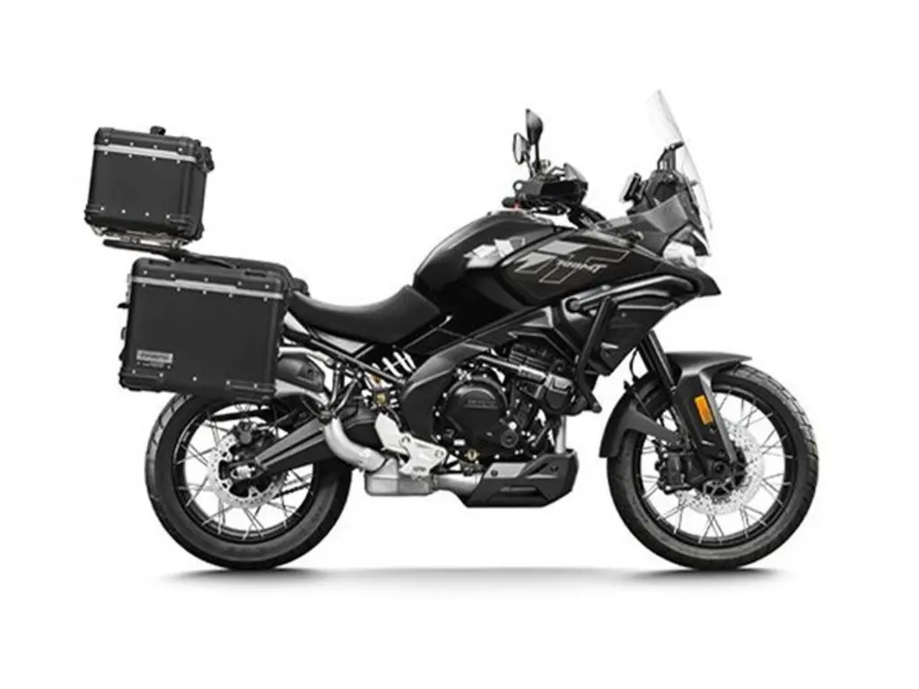 Nieuwe CFMOTO 700 MT tour met cc motor uit 2026 bij NIWA Motoren