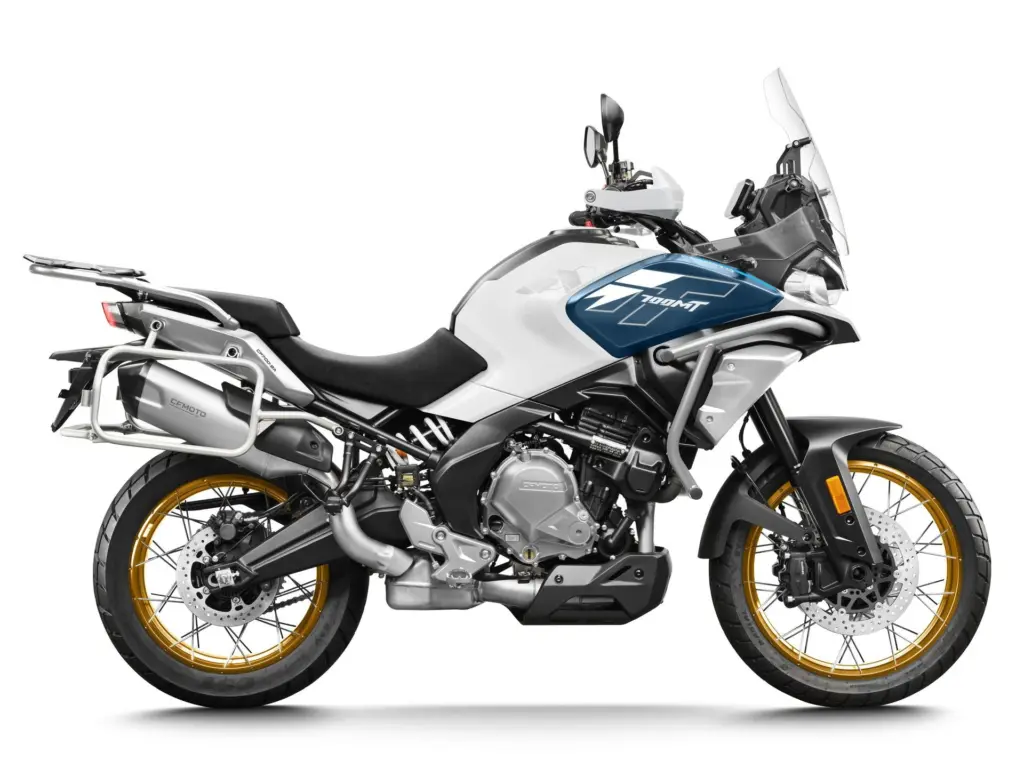 Nieuwe CFMOTO 700 MT tour met cc motor uit 2026 bij NIWA Motoren