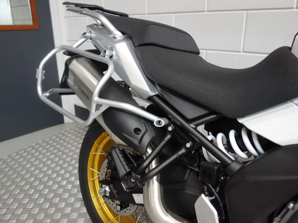 Nieuwe CFMOTO 700 MT tour met cc motor uit 2026 bij NIWA Motoren