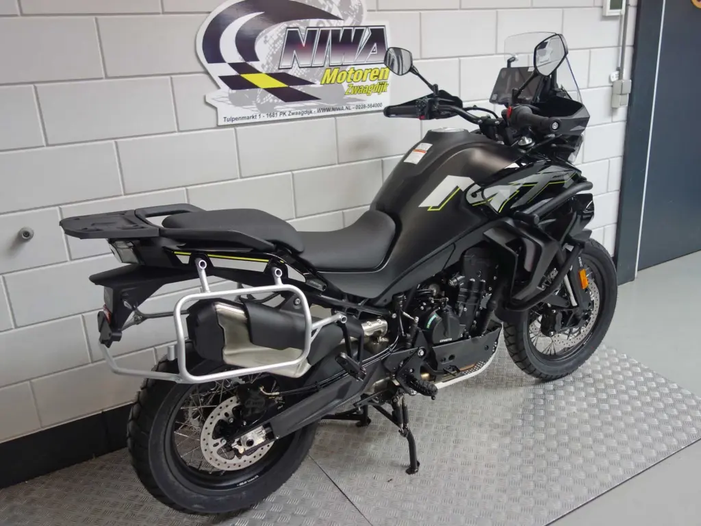 Nieuwe CFMOTO 800 MT tour met 799cc motor uit 2026 bij NIWA Motoren
