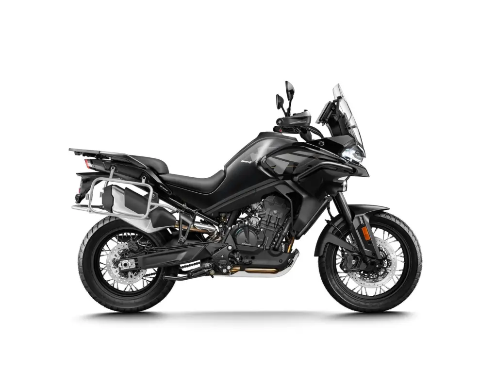 Nieuwe CFMOTO 800 MT tour met 799cc motor uit 2026 bij NIWA Motoren