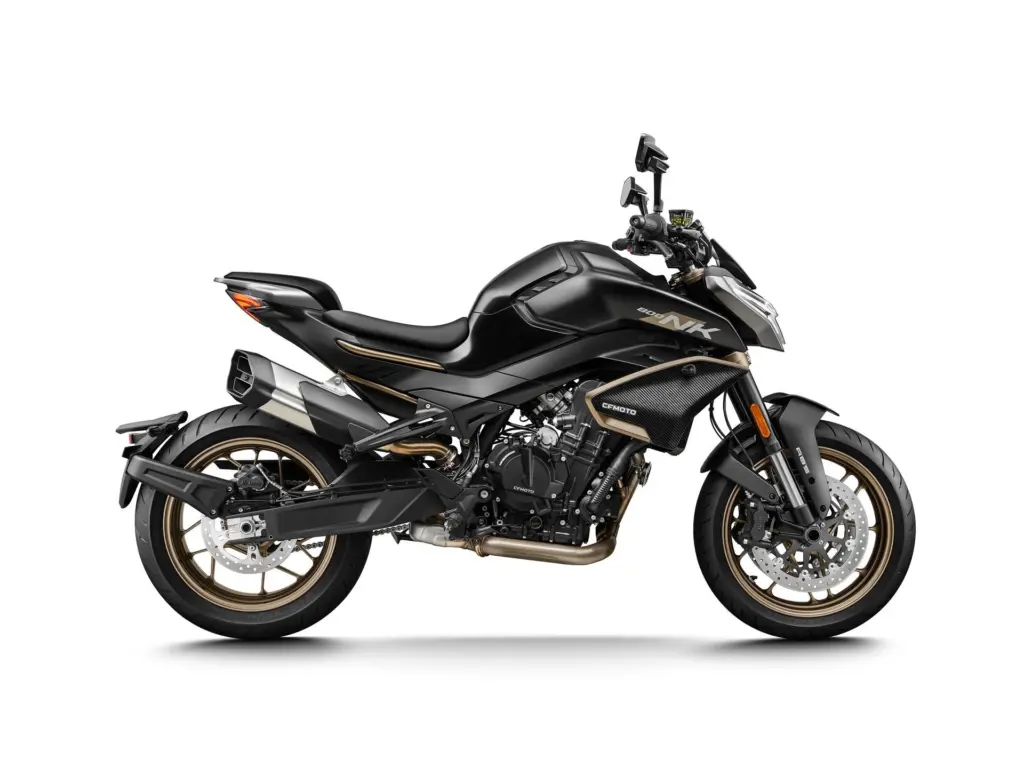 Nieuwe CFMOTO 800 NK naked bike met 799cc motor uit 2026 bij NIWA Motoren
