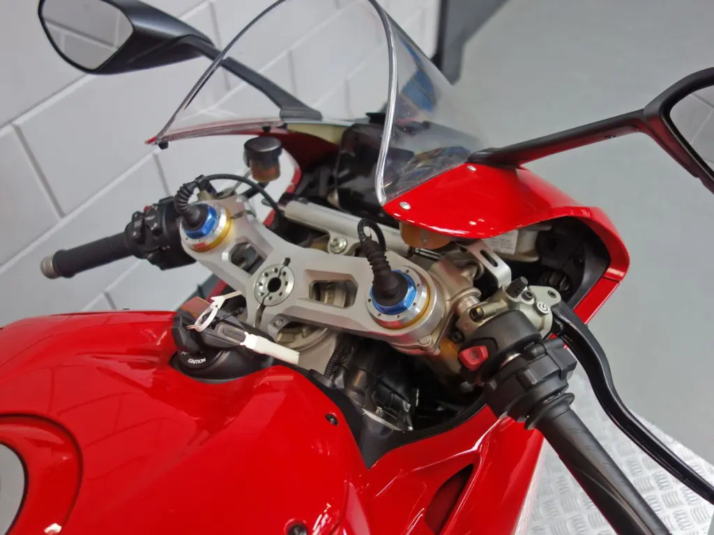 Gebruikte Ducati Panigale V4 supersport met 1103cc motor uit 2017 bij NIWA Motoren