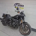 Gebruikte Harley-Davidson Low Rider chopper met 1923cc motor uit 2022 bij NIWA Motoren