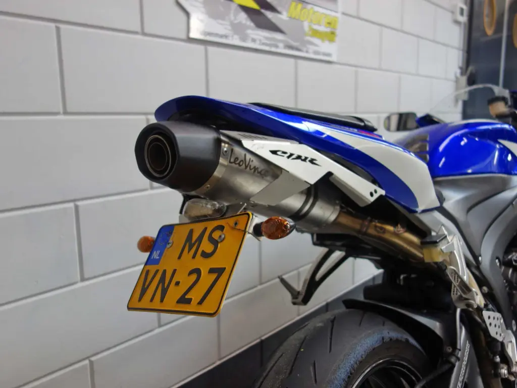 Gebruikte Honda CBR 600 supersport met 599cc motor uit 2008 bij NIWA Motoren