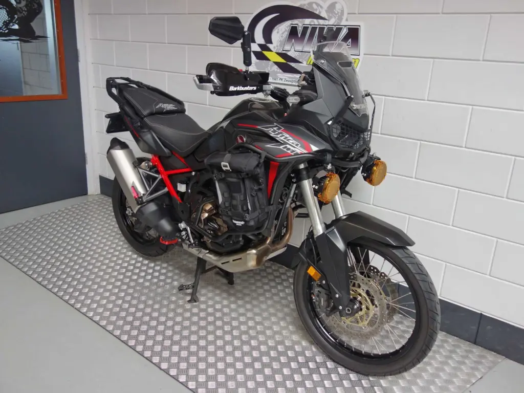Gebruikte Honda CRF 1100 tour met 1084cc motor uit 2020 bij NIWA Motoren
