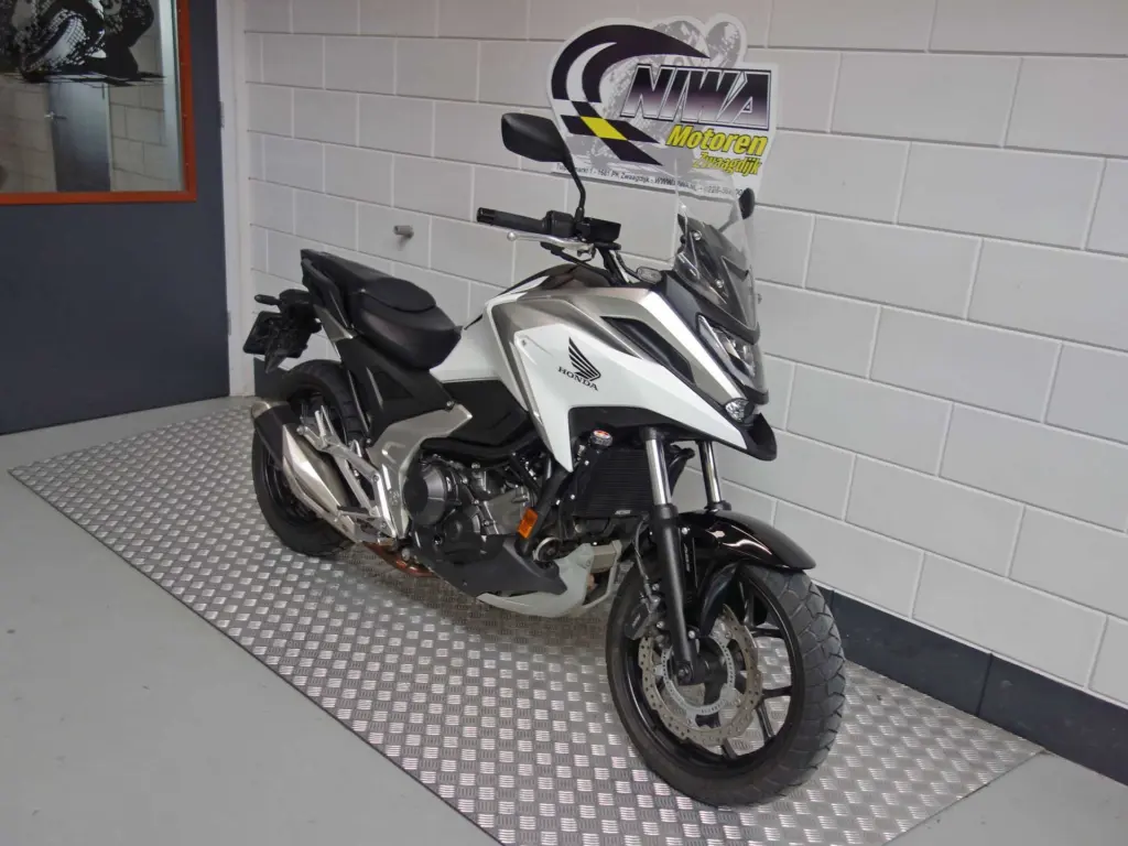 Gebruikte Honda NC 750 overig met 745cc motor uit 2022 bij NIWA Motoren