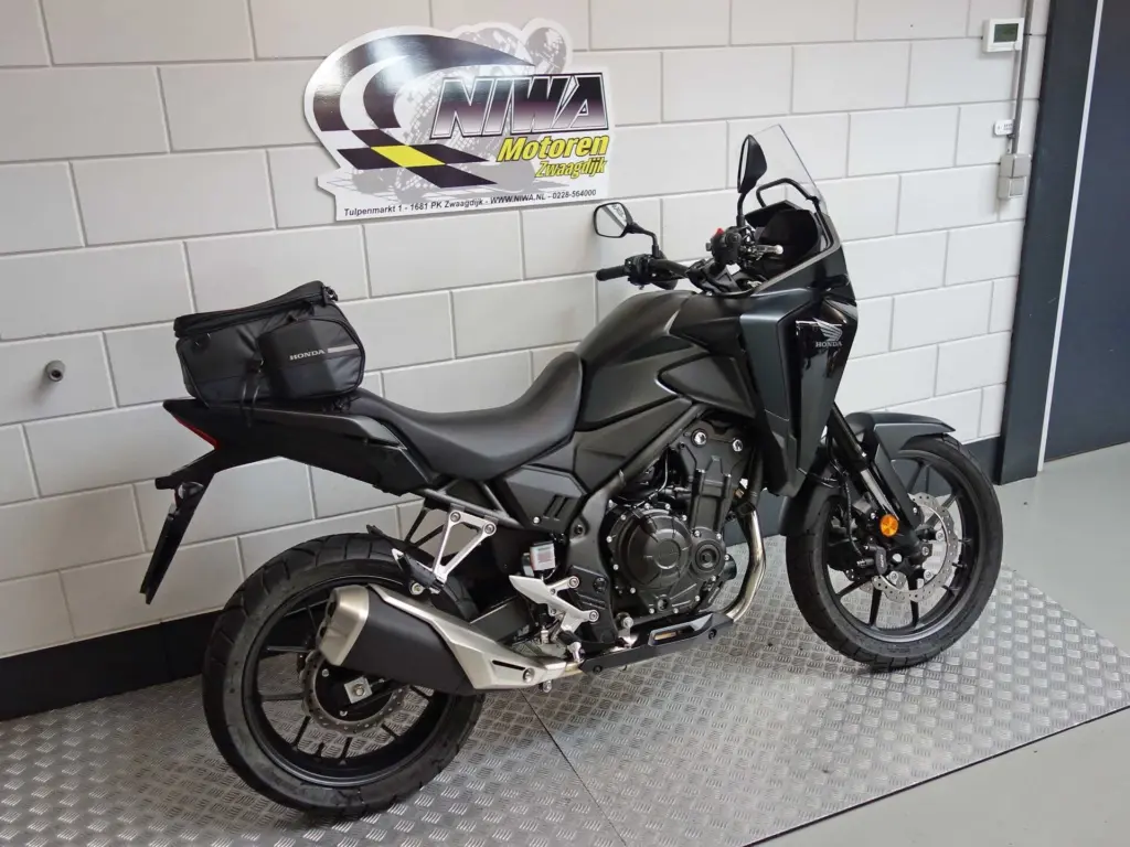 Gebruikte Honda CB 500 tour met 471cc motor uit 2024 bij NIWA Motoren