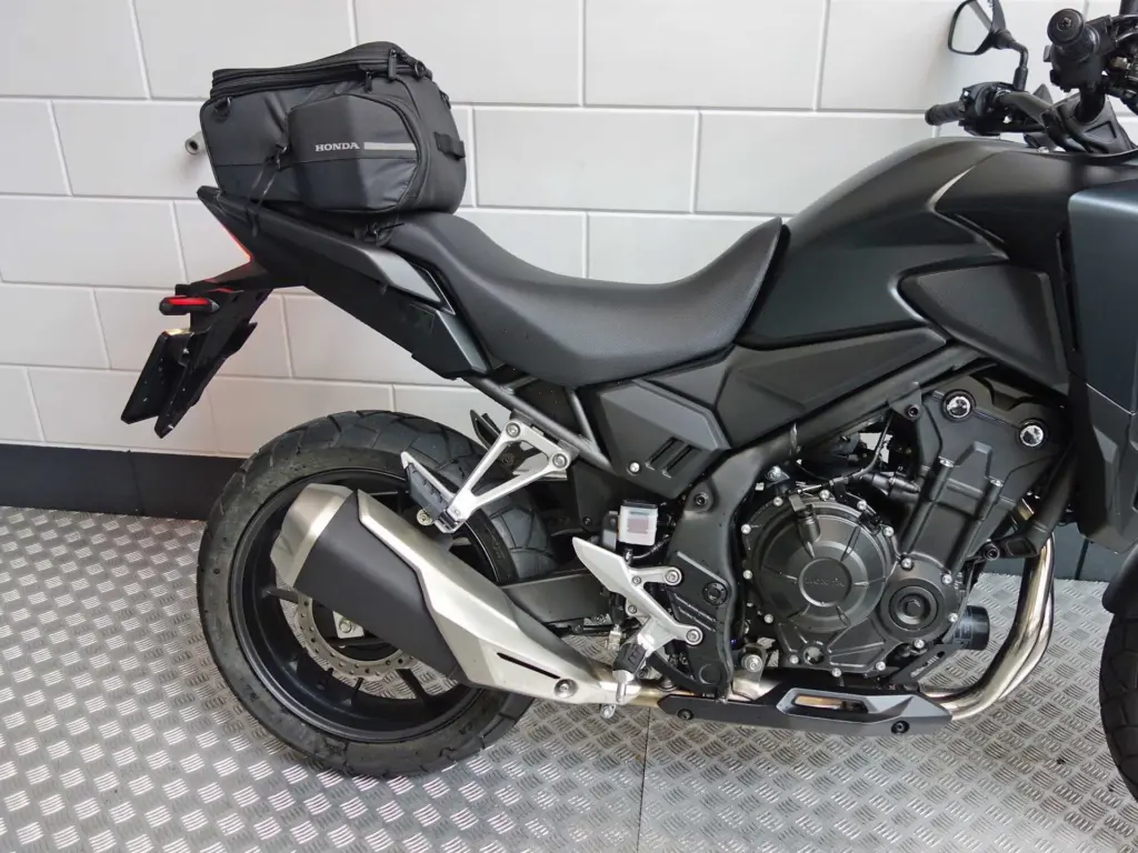 Gebruikte Honda CB 500 tour met 471cc motor uit 2024 bij NIWA Motoren