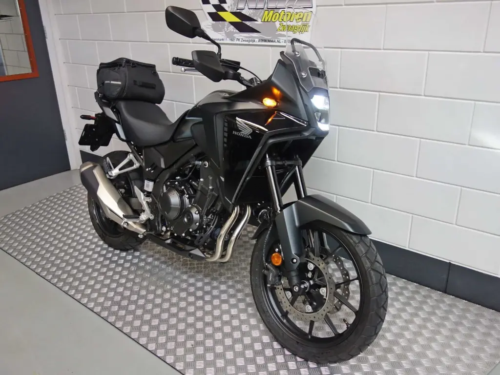 Gebruikte Honda CB 500 tour met 471cc motor uit 2024 bij NIWA Motoren