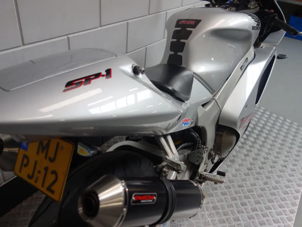Gebruikte Honda supersport met 999cc motor uit 2003 bij NIWA Motoren