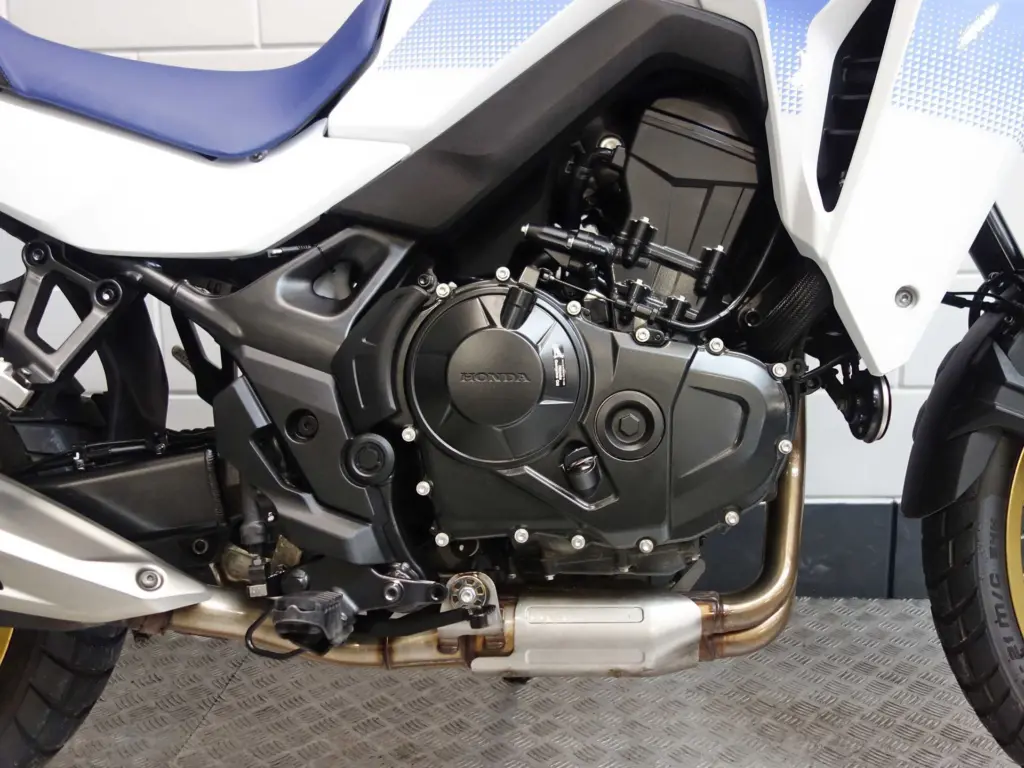 Gebruikte Honda XL 750 overig met 755cc motor uit 2023 bij NIWA Motoren
