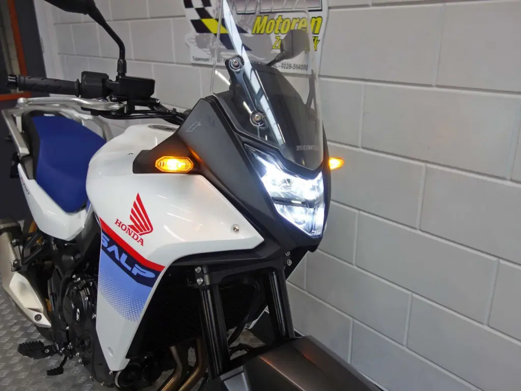 Gebruikte Honda XL 750 overig met 755cc motor uit 2023 bij NIWA Motoren